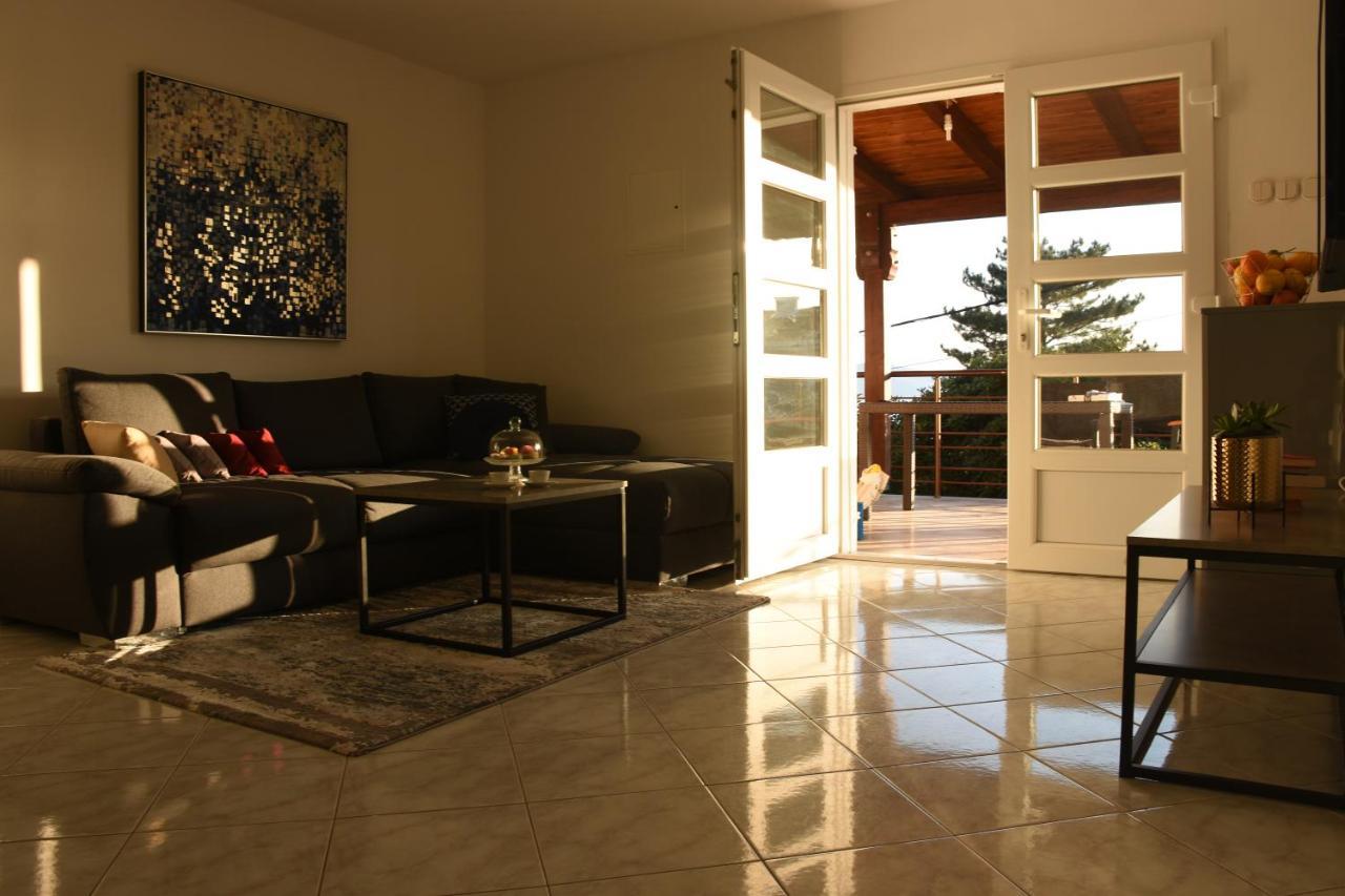 Selce Holiday Bagian luar foto