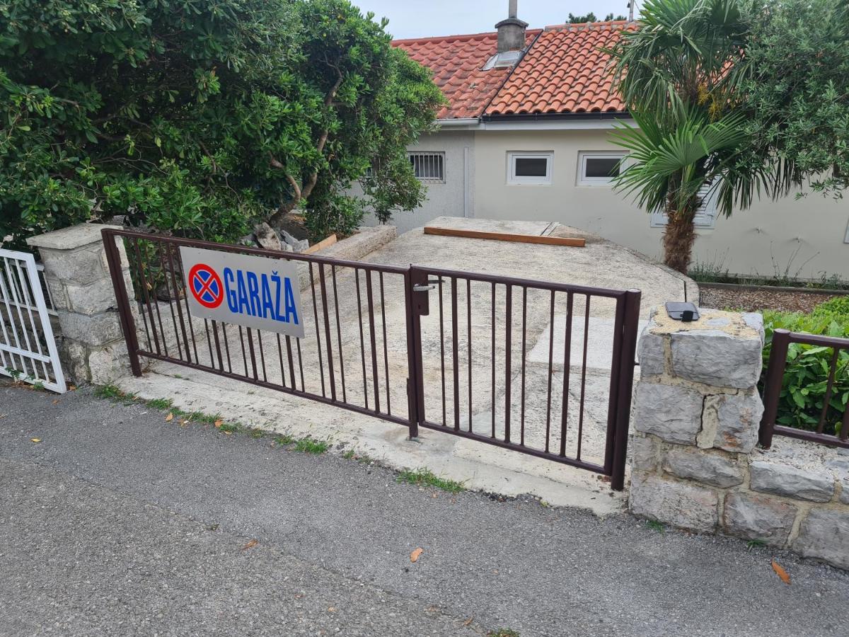 Selce Holiday Bagian luar foto